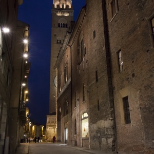 Cremona notturna